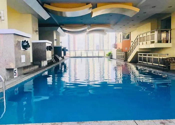 Birch Tower A8 Front Of Robinson Mla Bayfree Pool Apartamento Manila